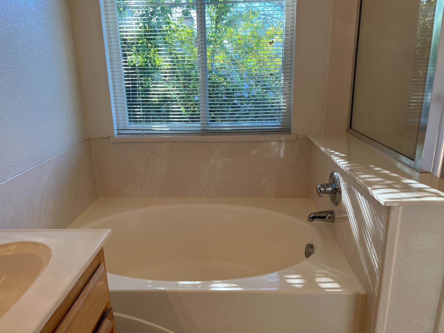 983 Seabough Court, Folsom, CA 95630