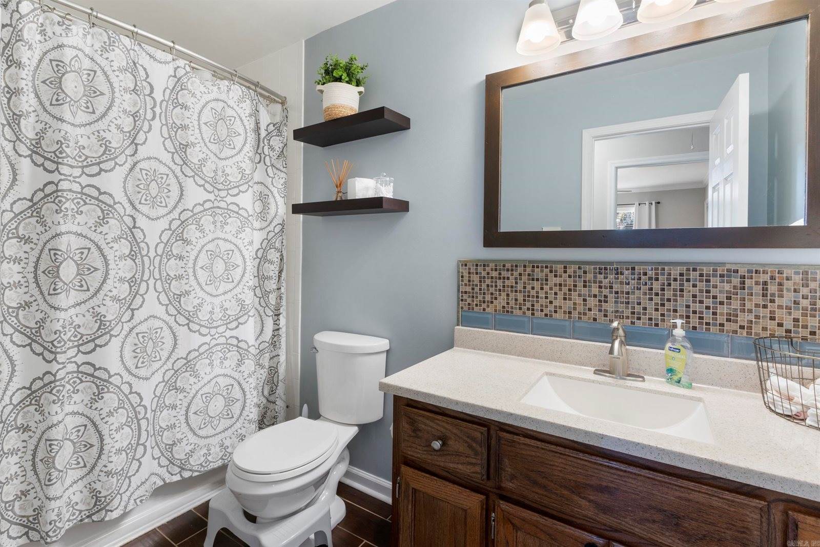 83 Stoneledge Drive, Maumelle, AR 72113