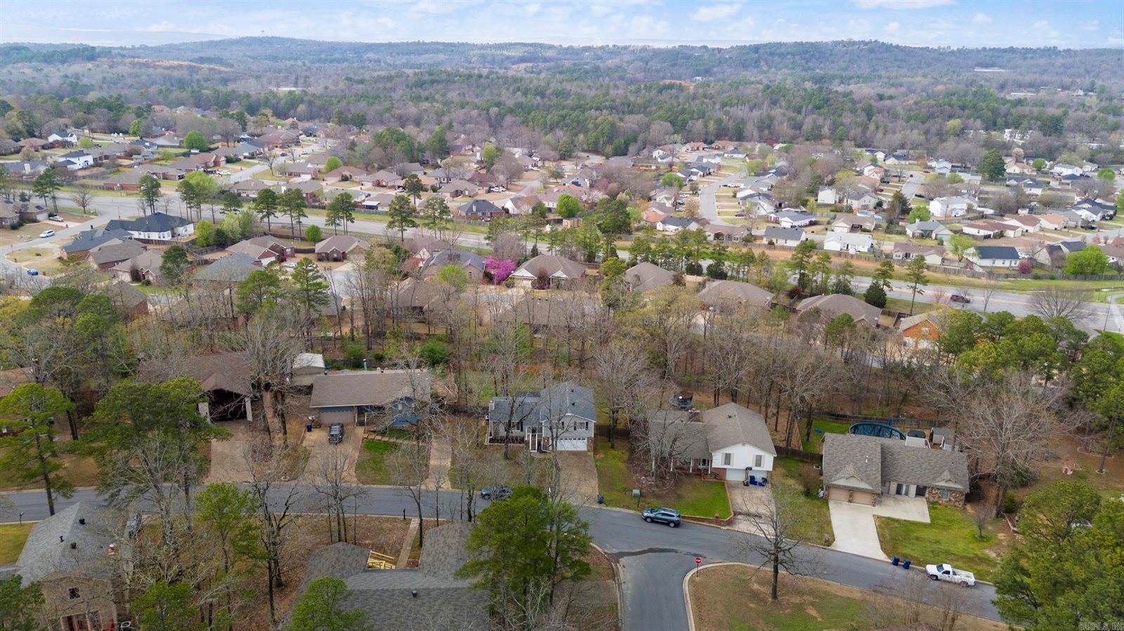 83 Stoneledge Drive, Maumelle, AR 72113