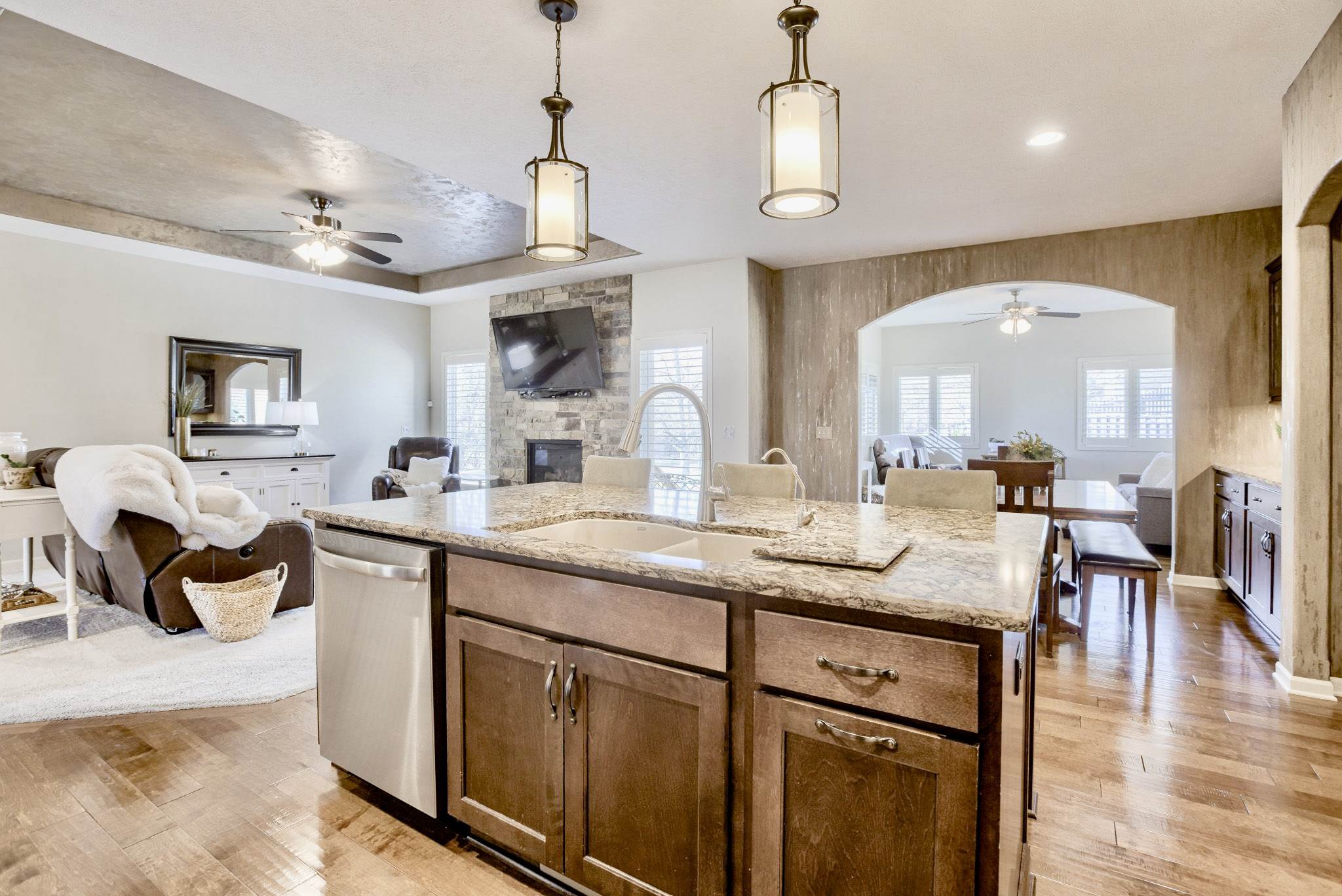 19530 Marinda Street, Omaha, NE 68130