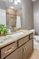 19530 Marinda Street, Omaha, NE 68130