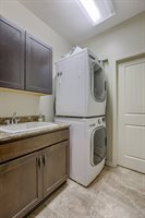 19530 Marinda Street, Omaha, NE 68130