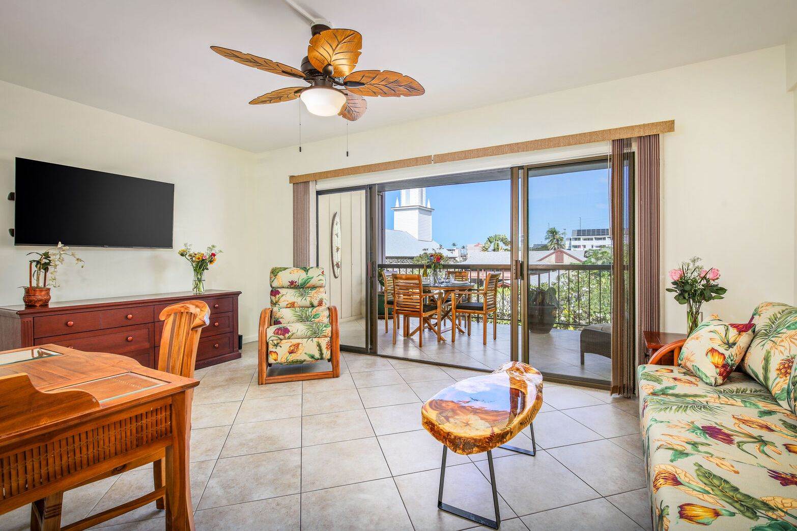 75-5719 Alii Dr, #218, Kailua-Kona, HI 96740