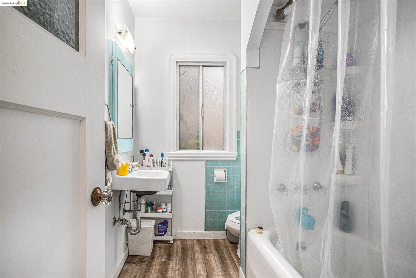 6370 Eureka Ave, El Cerrito, CA 94530