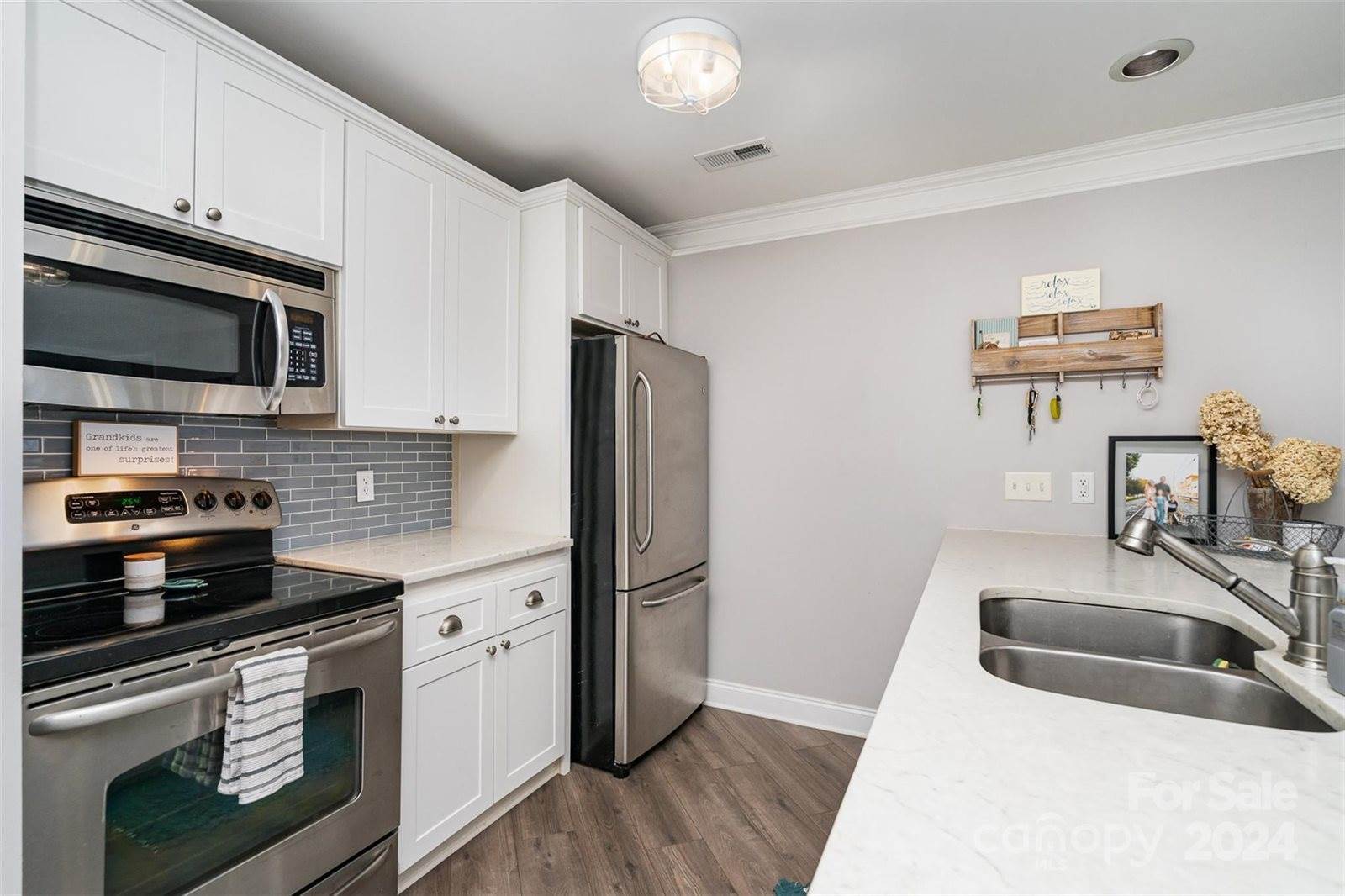 941 Southwest Drive, Davidson, NC 28036