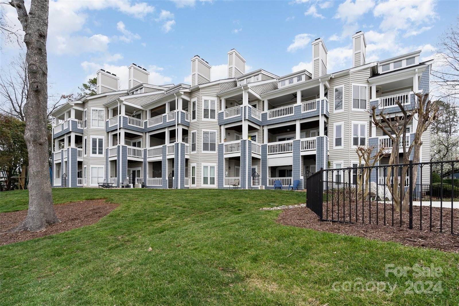 941 Southwest Drive, Davidson, NC 28036