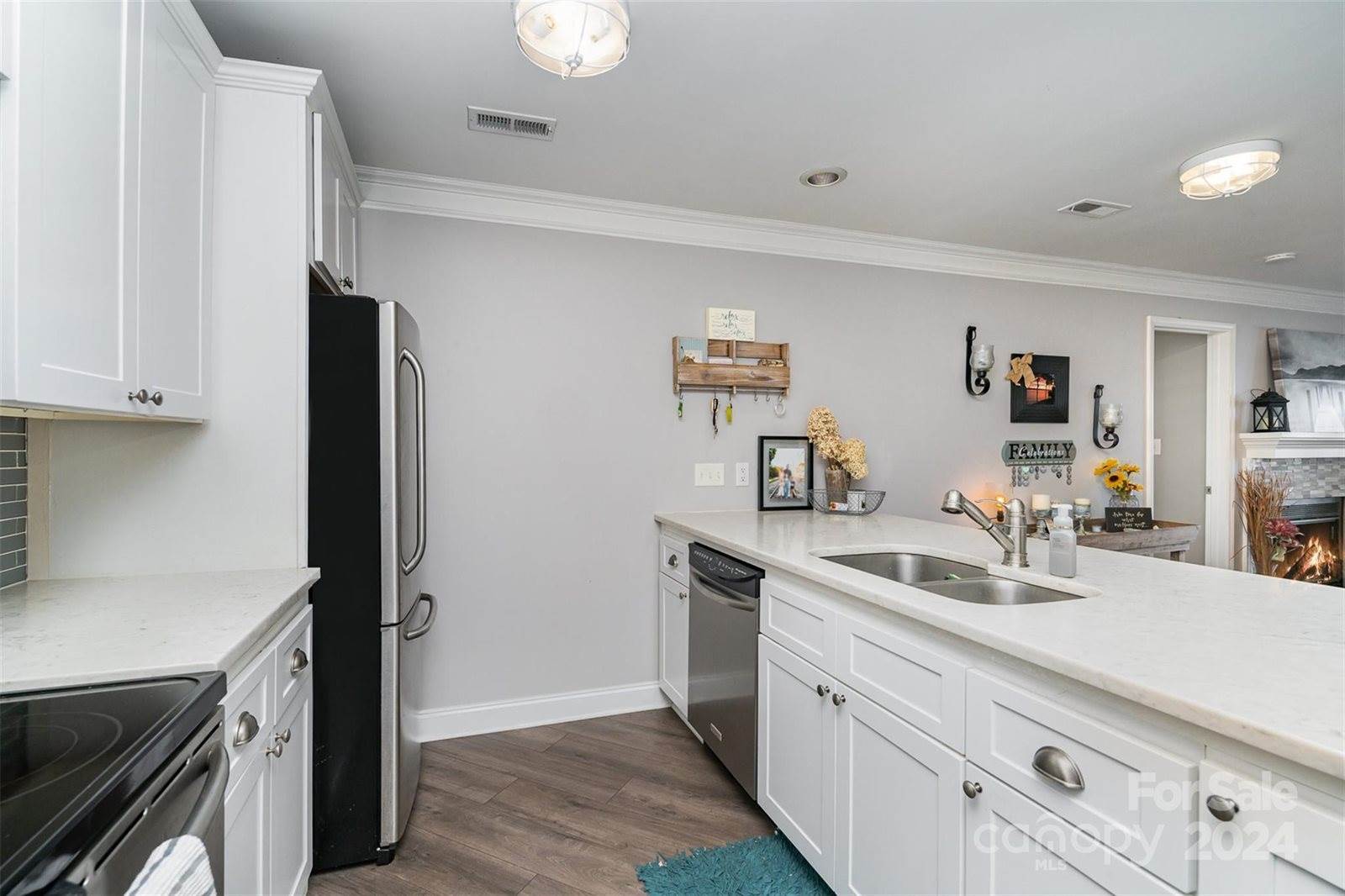 941 Southwest Drive, Davidson, NC 28036