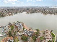 941 Southwest Drive, Davidson, NC 28036