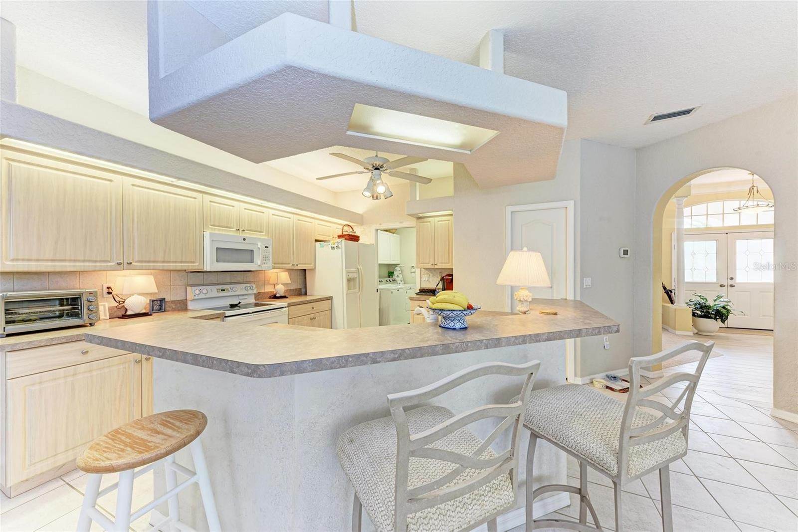 5289 Sunnydale Circle East, Sarasota, FL 34233