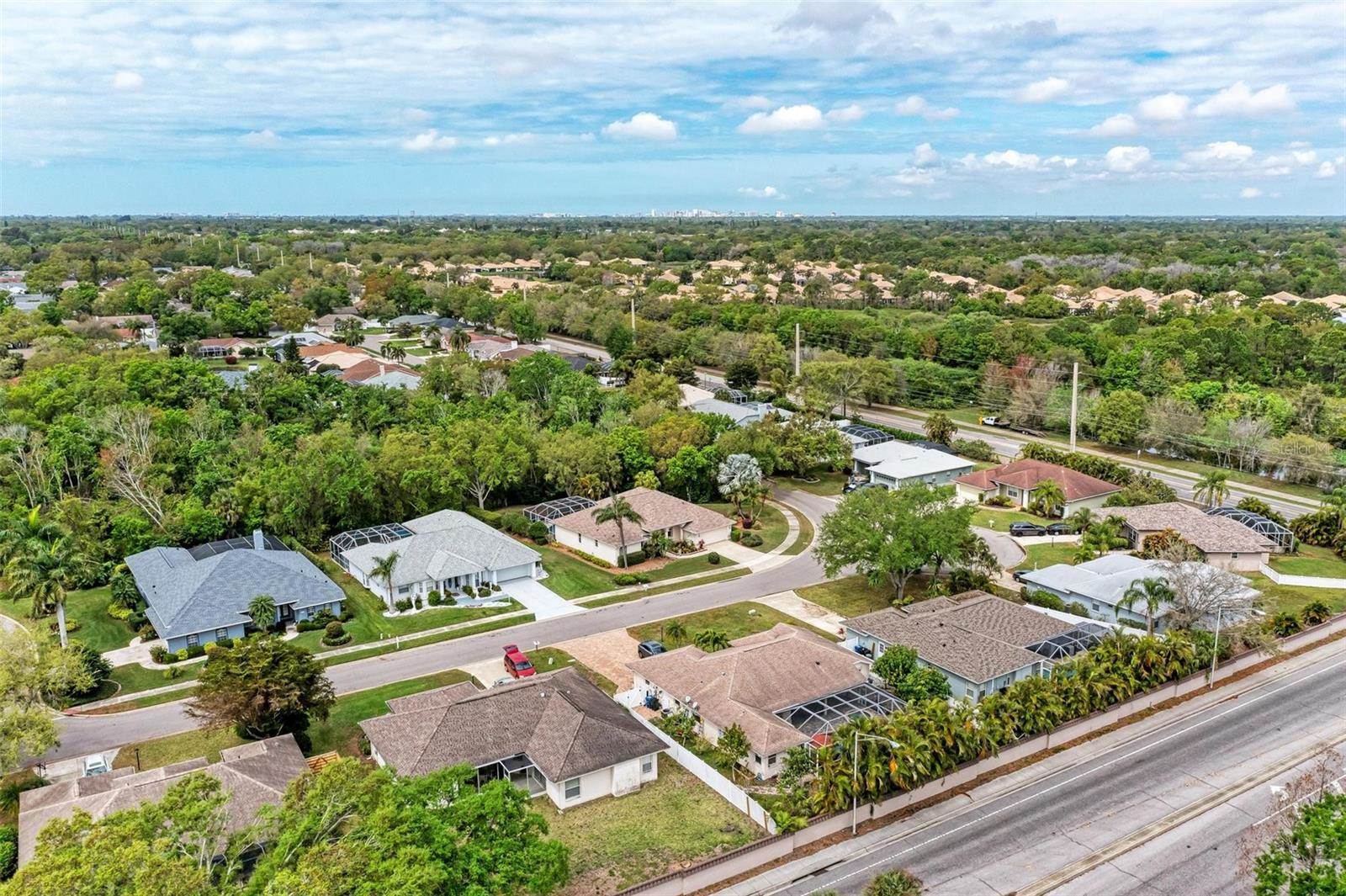 5289 Sunnydale Circle East, Sarasota, FL 34233