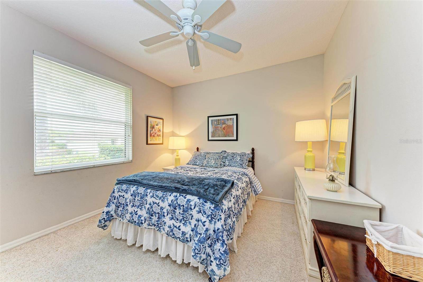 5289 Sunnydale Circle East, Sarasota, FL 34233