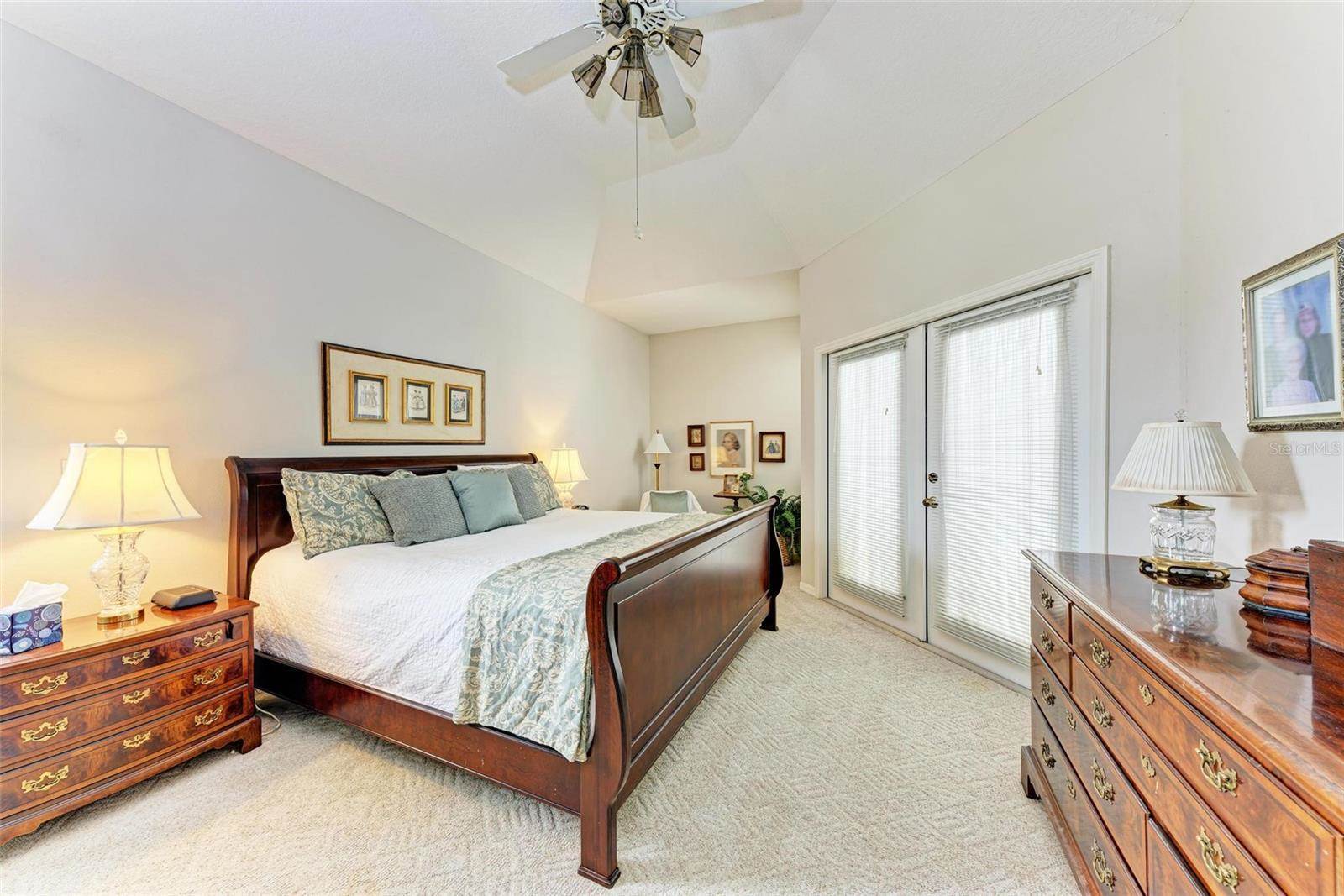 5289 Sunnydale Circle East, Sarasota, FL 34233