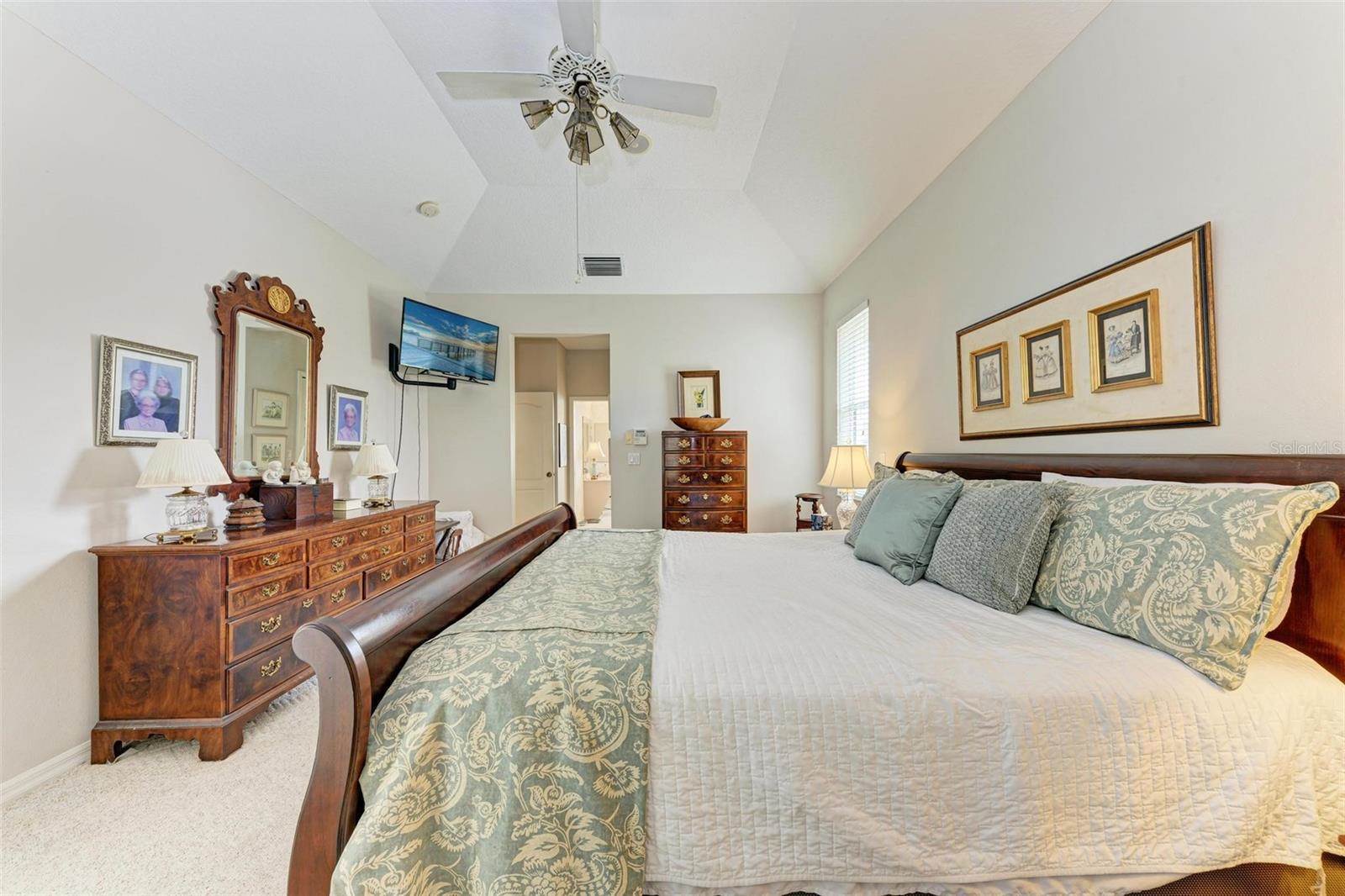 5289 Sunnydale Circle East, Sarasota, FL 34233