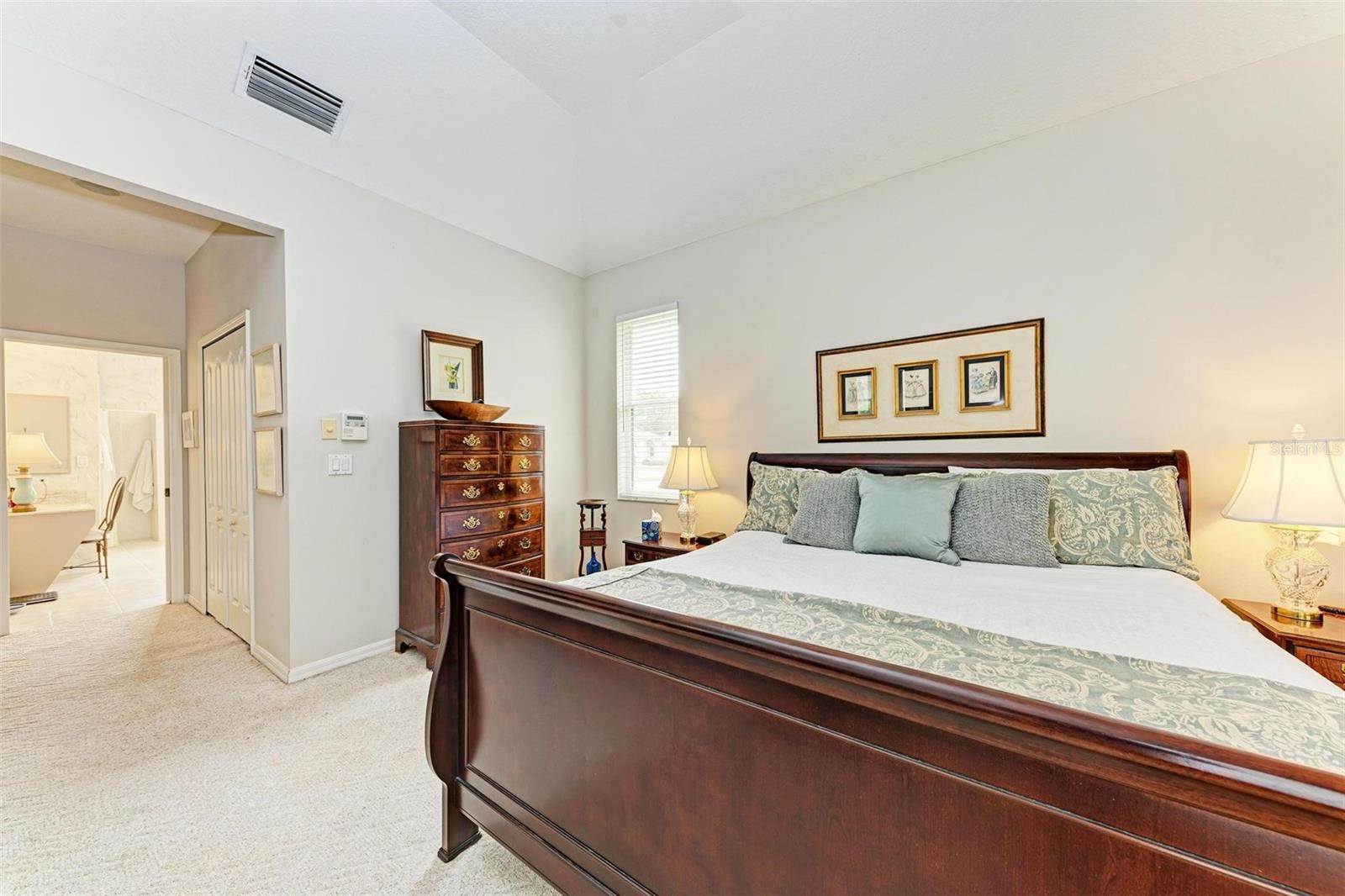 5289 Sunnydale Circle East, Sarasota, FL 34233