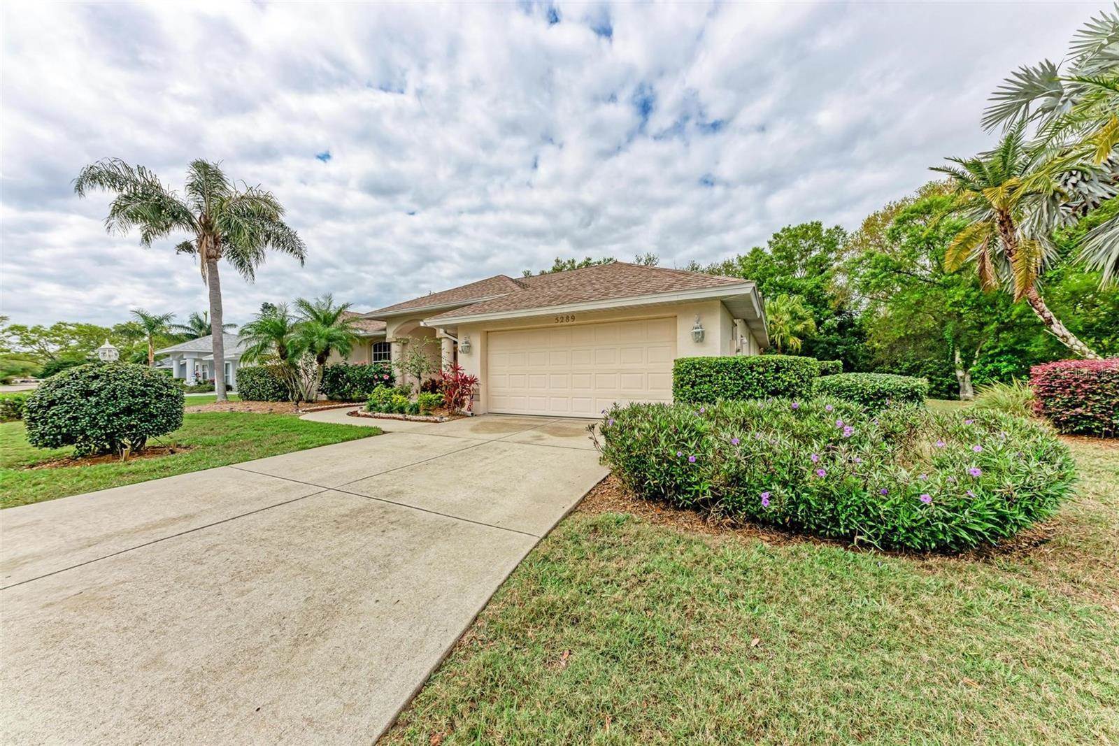 5289 Sunnydale Circle East, Sarasota, FL 34233