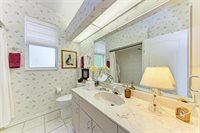 5289 Sunnydale Circle East, Sarasota, FL 34233