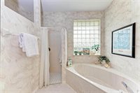 5289 Sunnydale Circle East, Sarasota, FL 34233