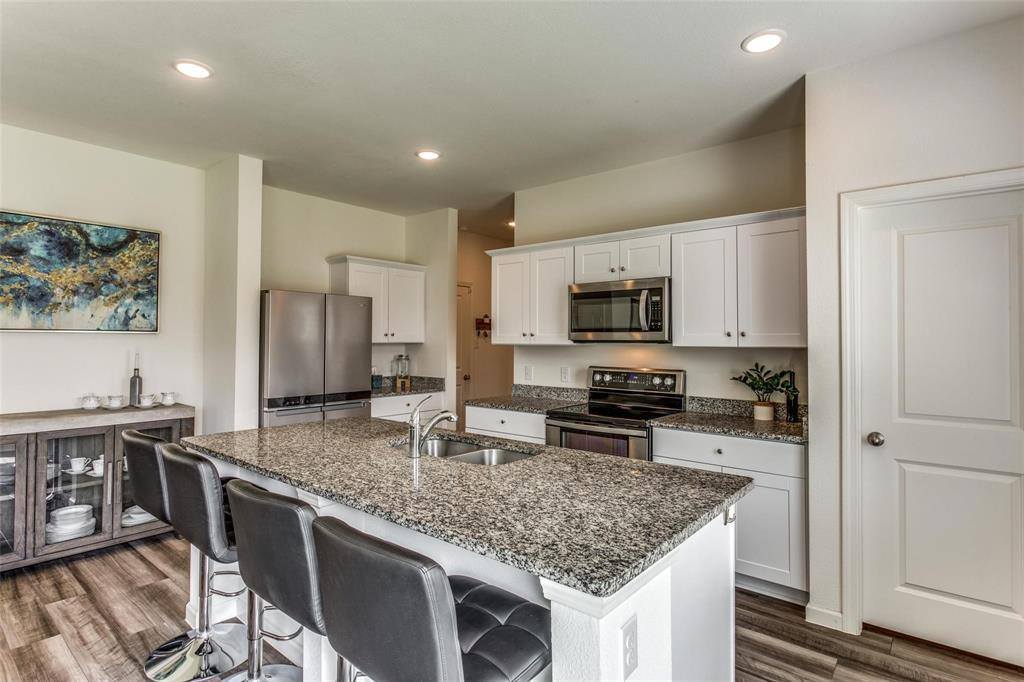 10361 Castle Lyons Lane, Fort Worth, TX 76036