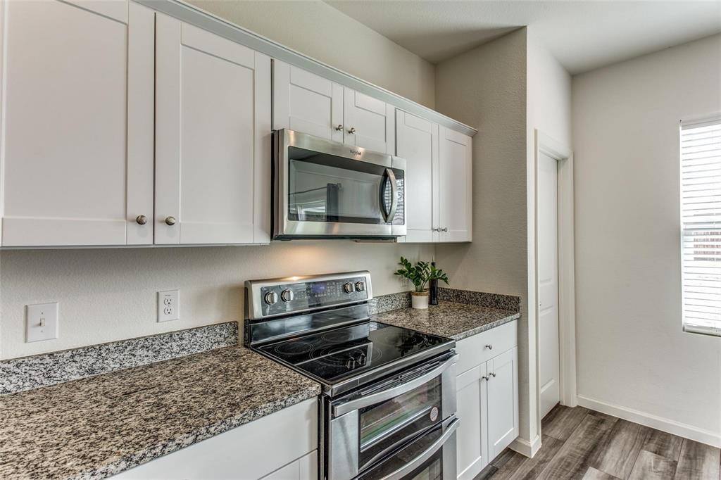 10361 Castle Lyons Lane, Fort Worth, TX 76036