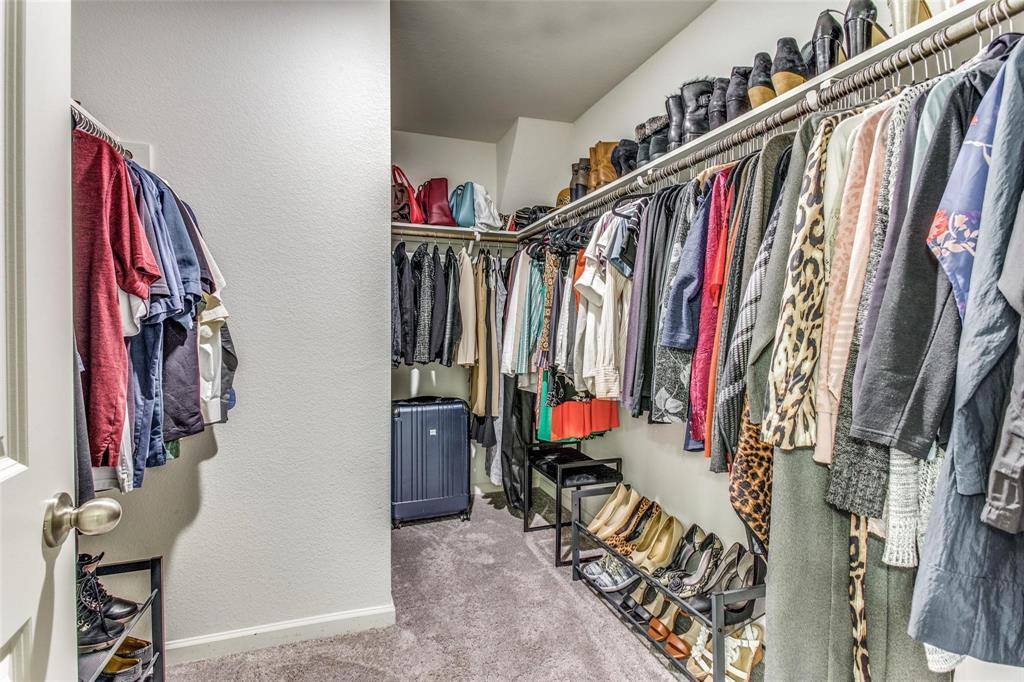 10361 Castle Lyons Lane, Fort Worth, TX 76036