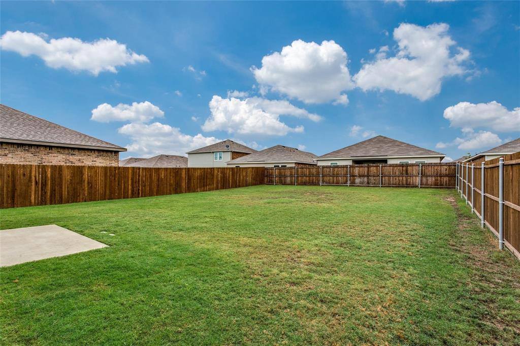 10361 Castle Lyons Lane, Fort Worth, TX 76036