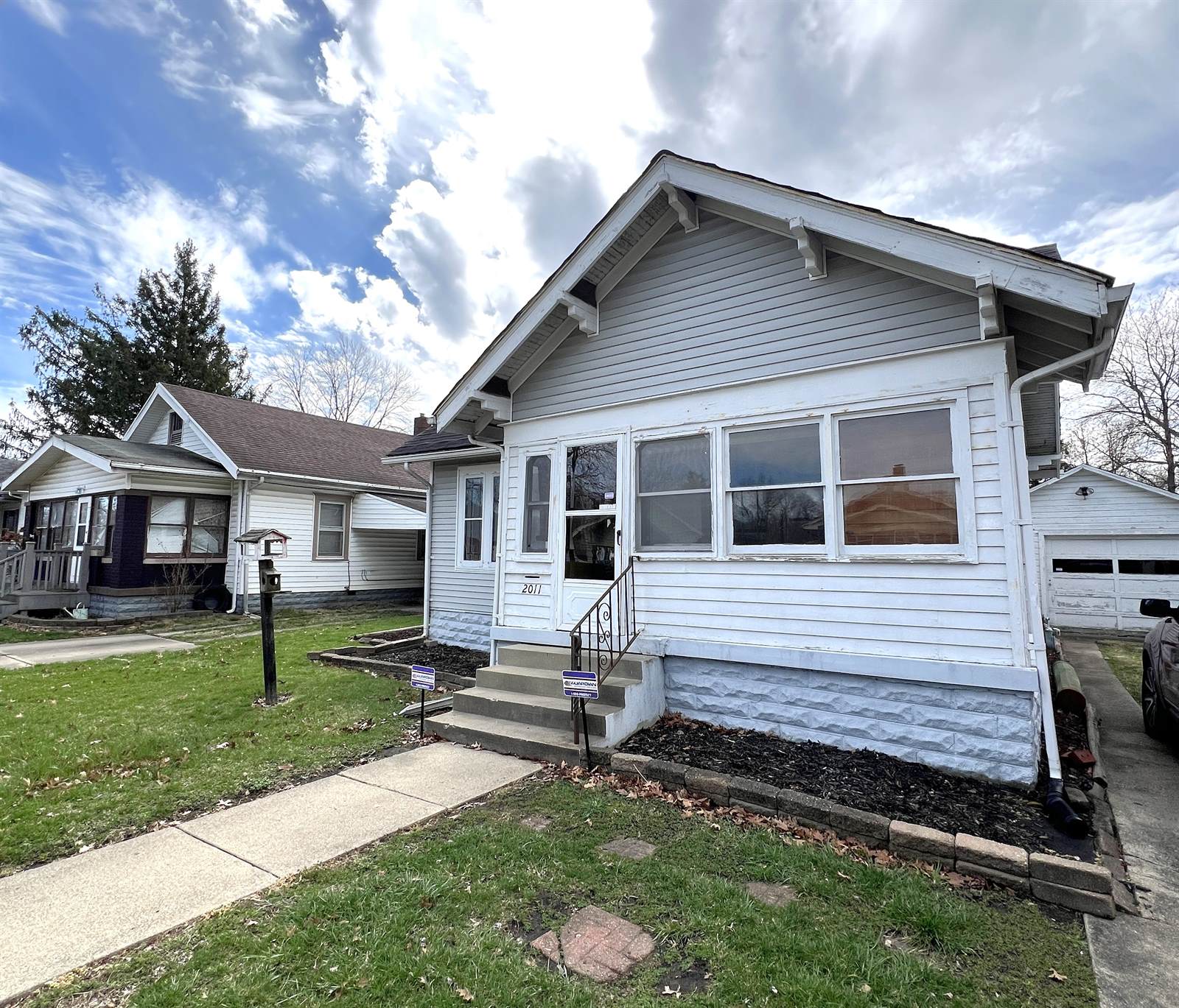2011 8th Ave, Terre Haute, IN 47804