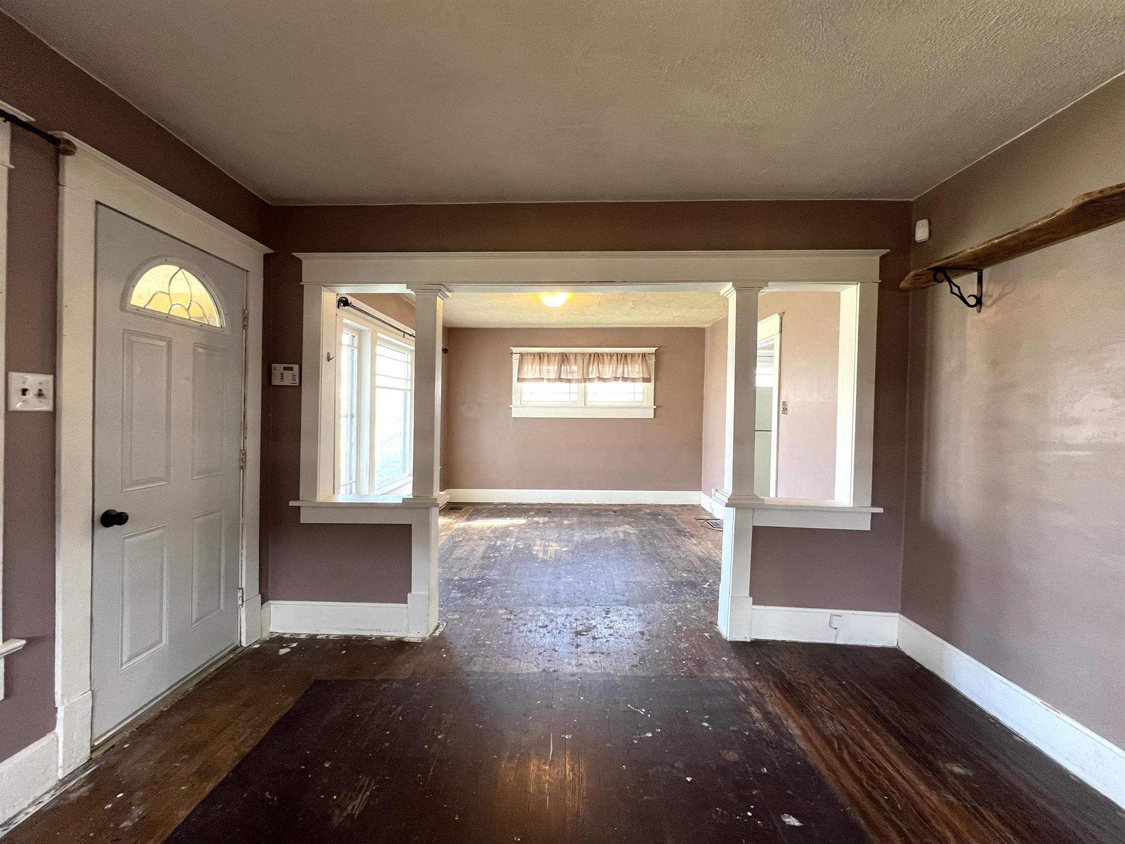 2011 8th Ave, Terre Haute, IN 47804