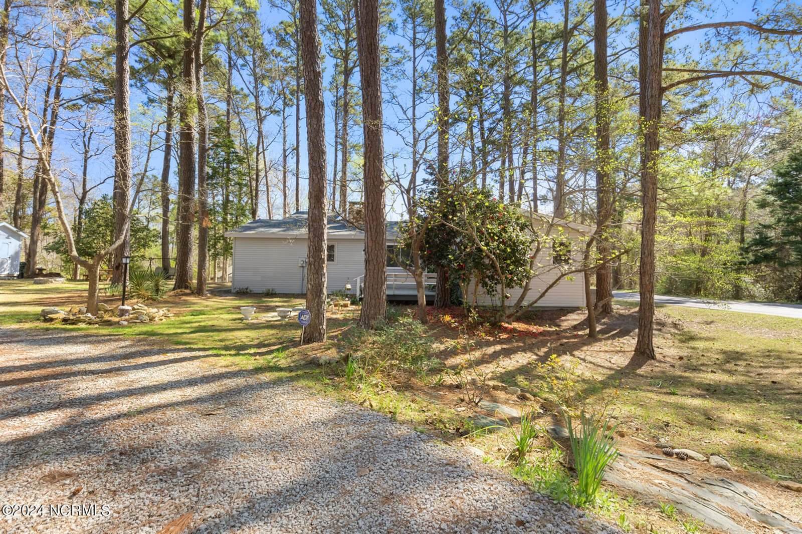 102 Dogwood Drive, Cedar Point, NC 28584