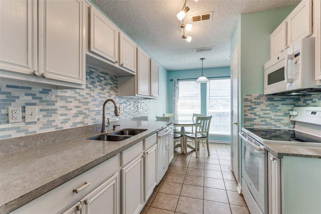 2737 Brea Canyon Road, Fort Worth, TX 76108