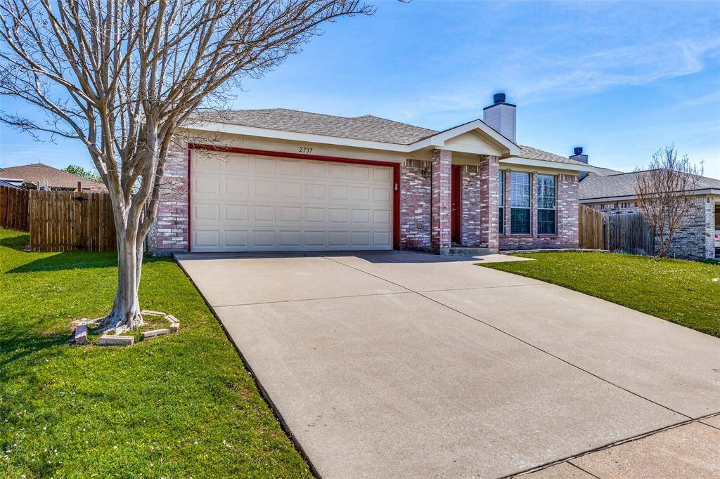 2737 Brea Canyon Road, Fort Worth, TX 76108
