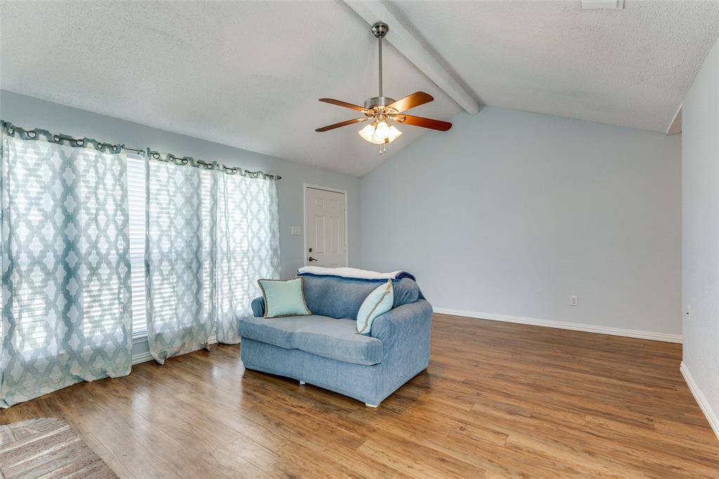 2737 Brea Canyon Road, Fort Worth, TX 76108