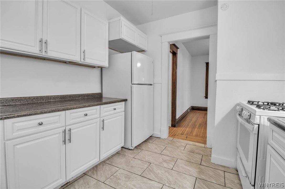 2555 Main Street, Buffalo, NY 14214