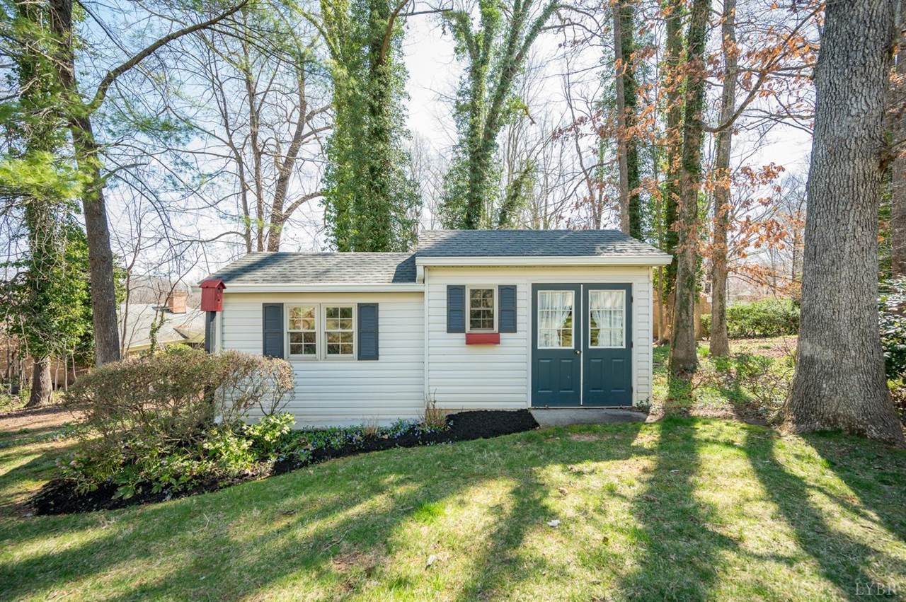 2316 Interlink Road, Lynchburg, VA 24503