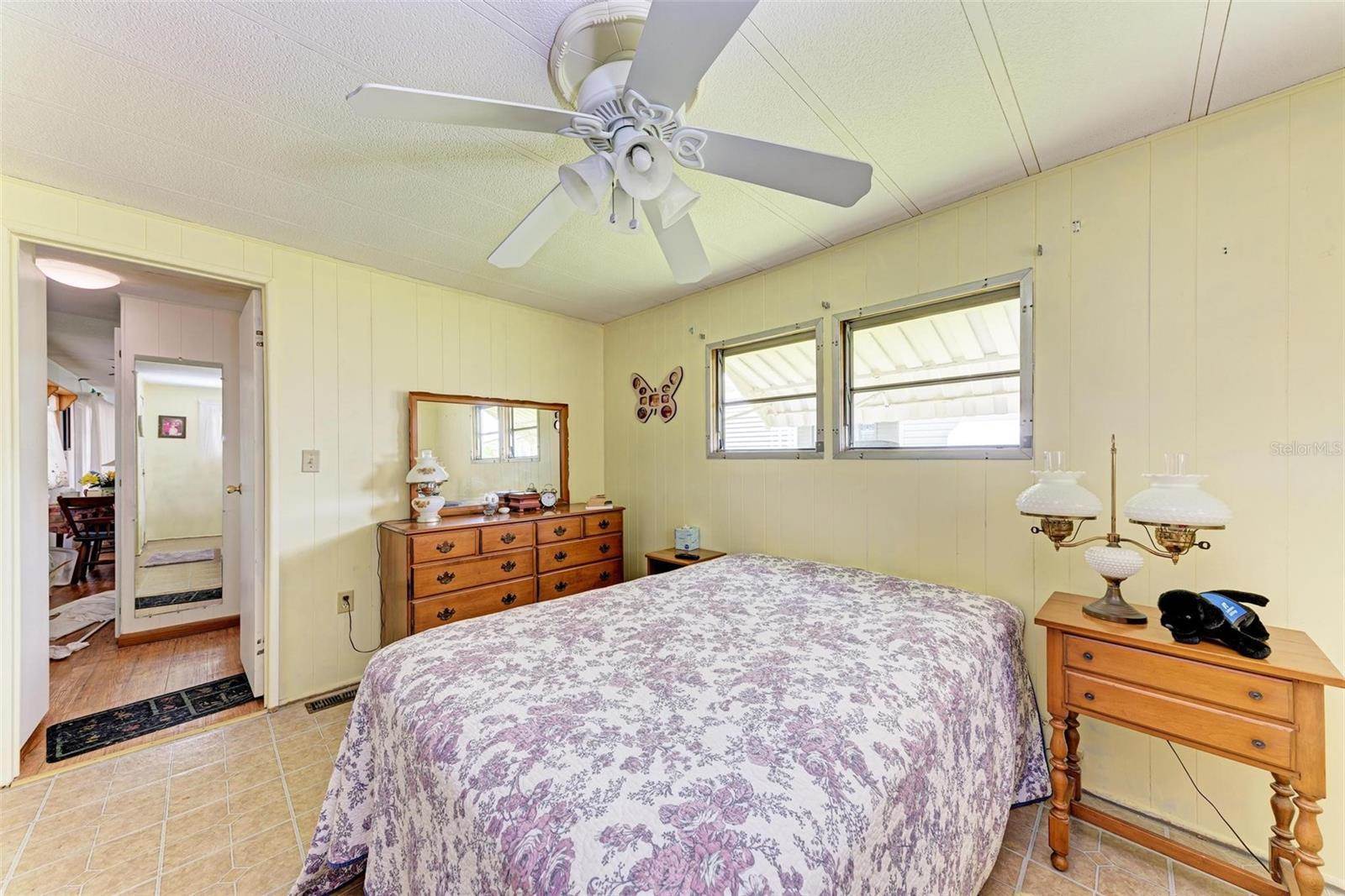 3320 Spanish Oak Terrace, Sarasota, FL 34237