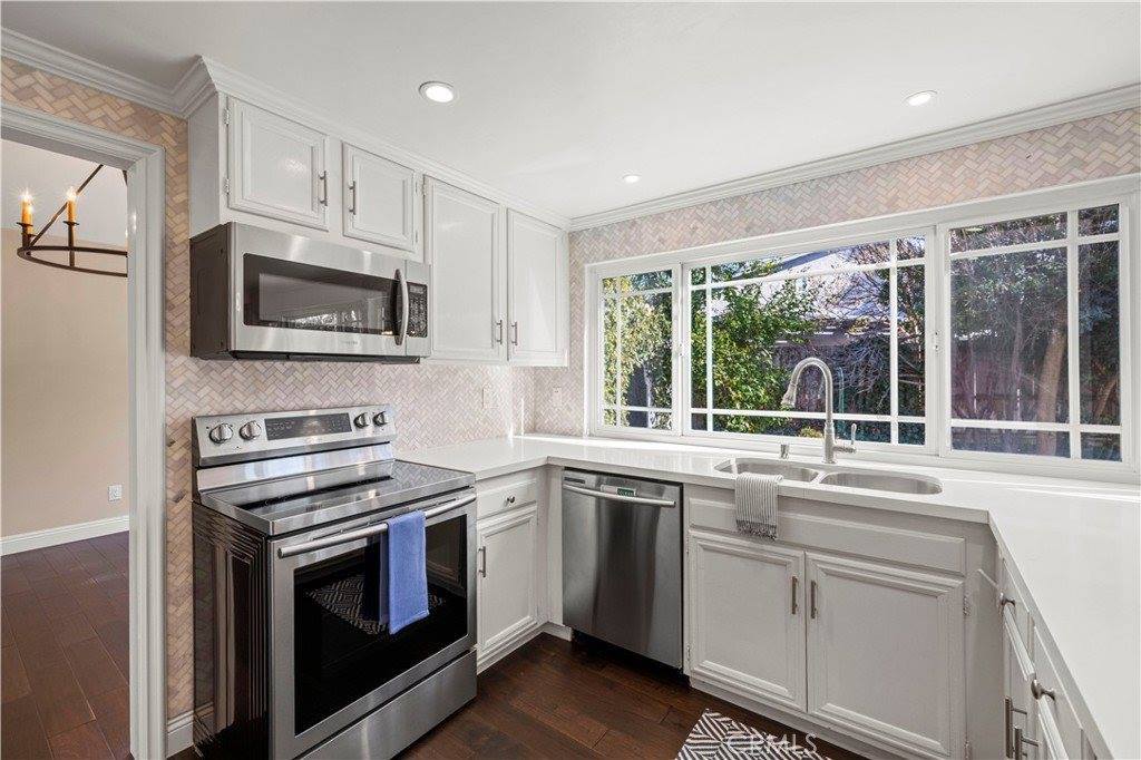 23434 Via Gayo, Valencia, CA 91355