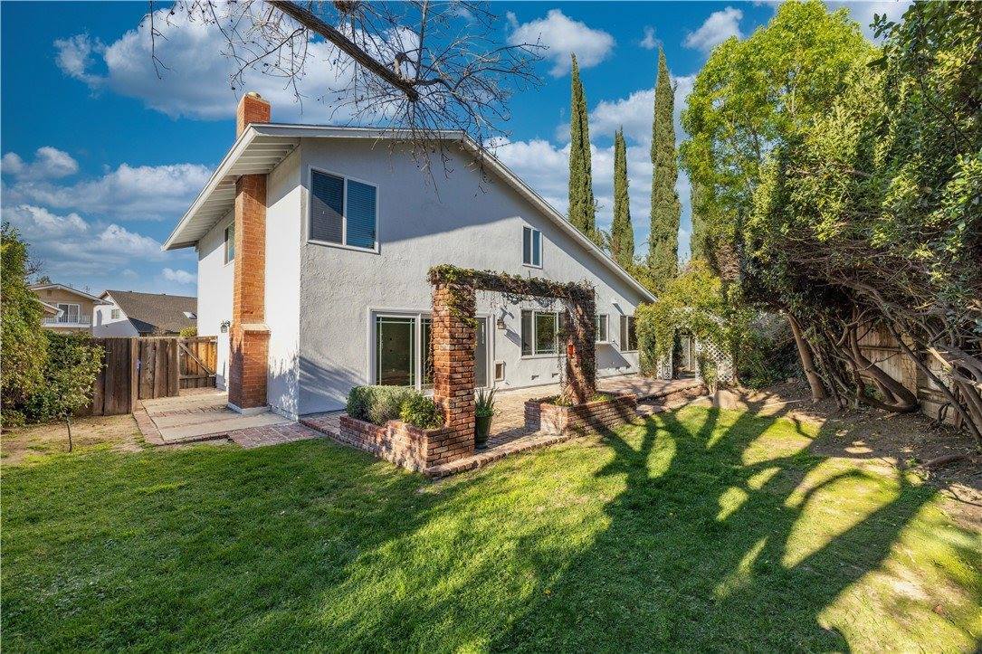 23434 Via Gayo, Valencia, CA 91355