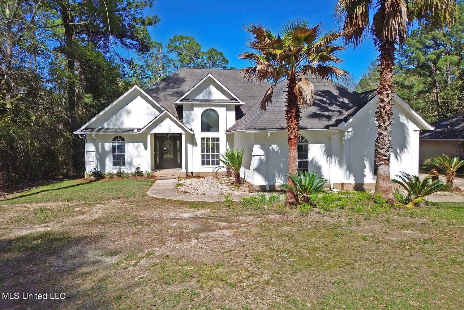 8328 Pine Cone Drive, Gautier, MS 39553