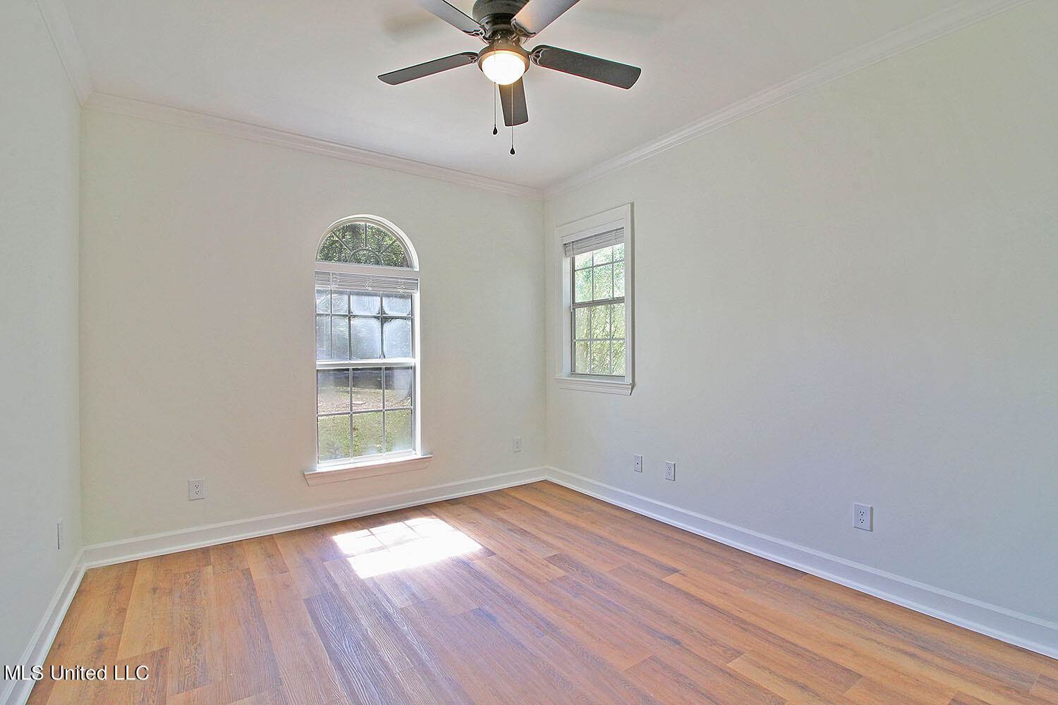 8328 Pine Cone Drive, Gautier, MS 39553