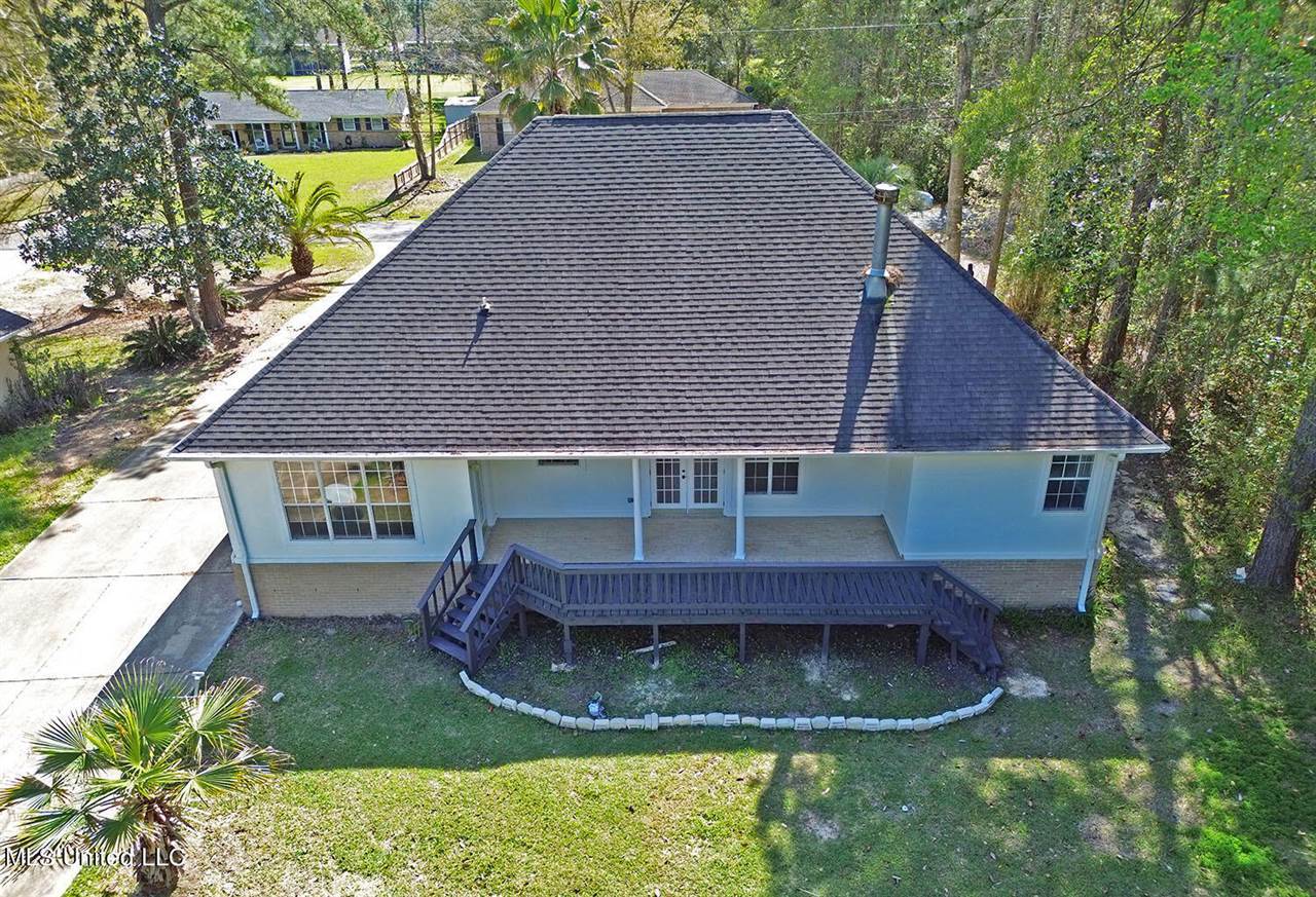 8328 Pine Cone Drive, Gautier, MS 39553