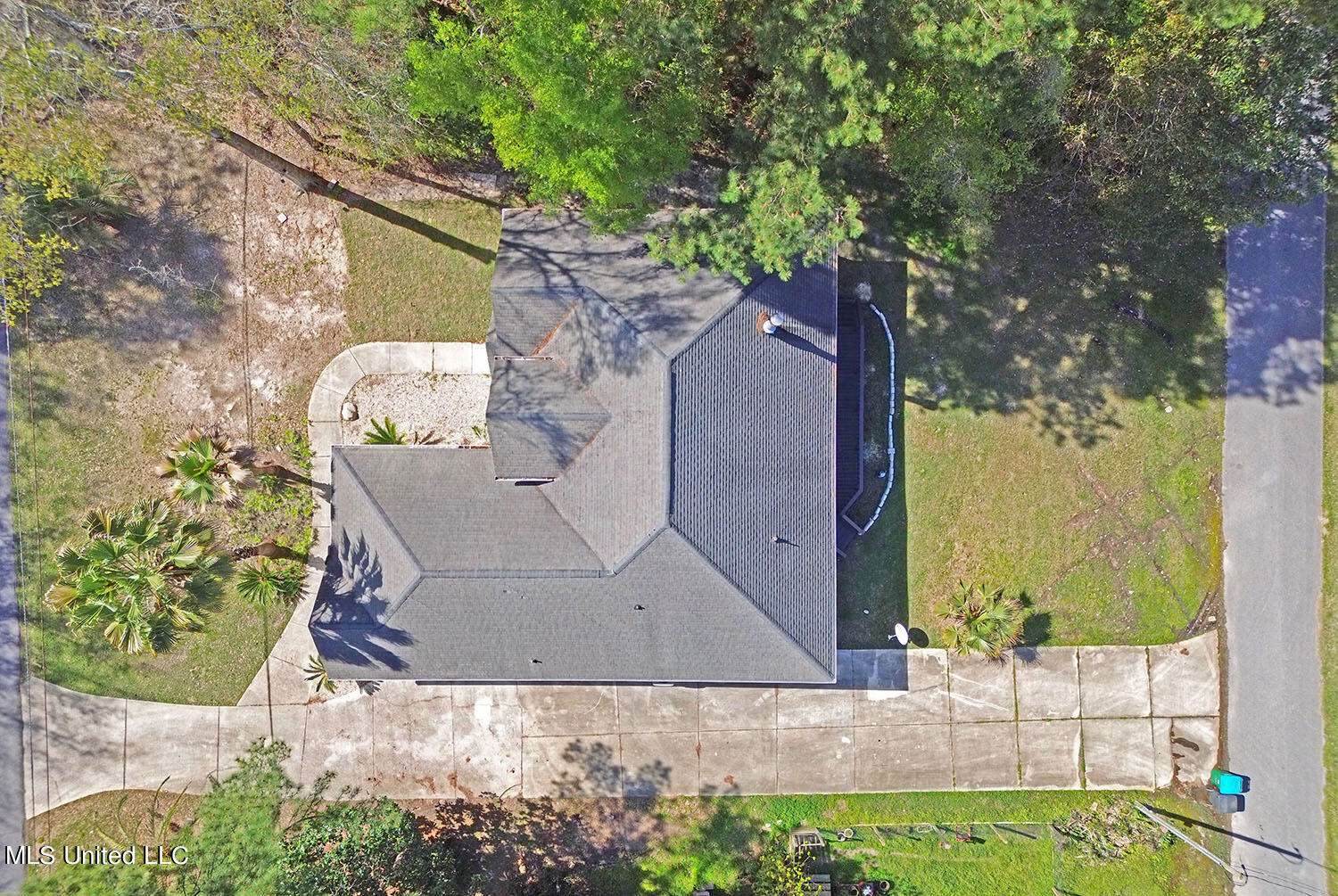 8328 Pine Cone Drive, Gautier, MS 39553