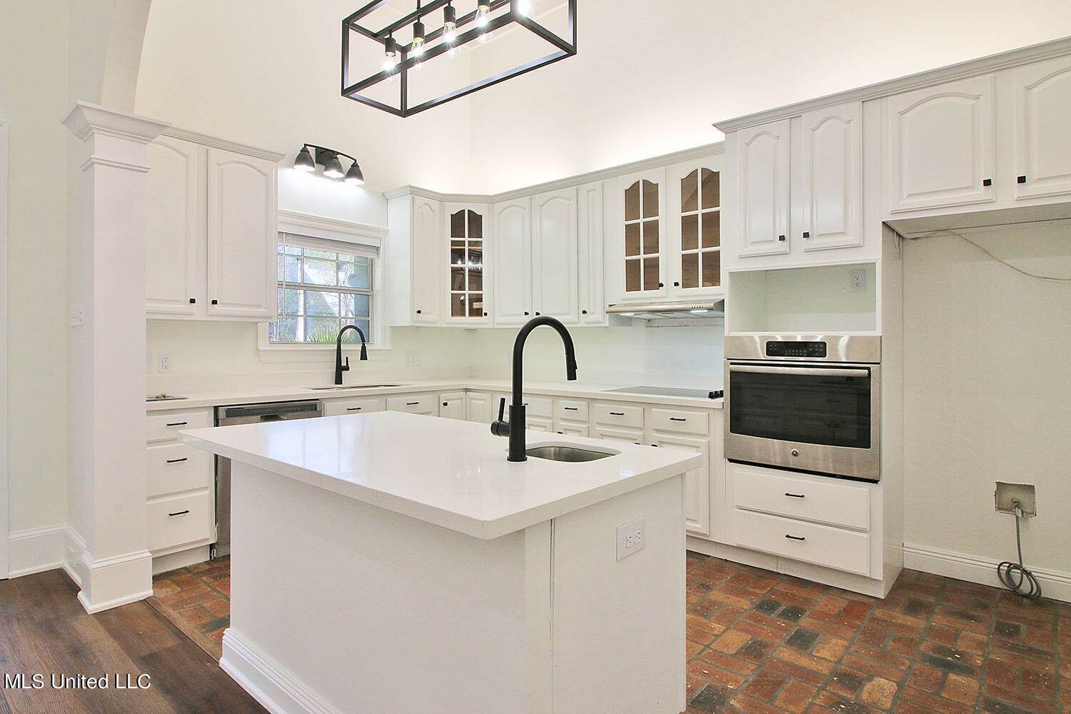 8328 Pine Cone Drive, Gautier, MS 39553