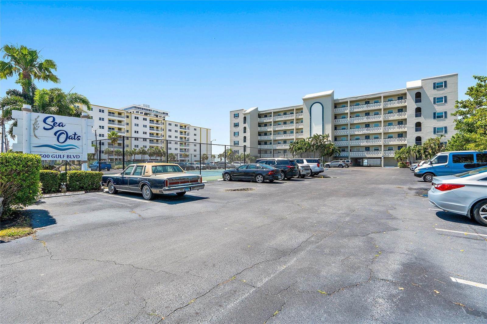 17500 Gulf Boulevard, Redington Shores, FL 33708