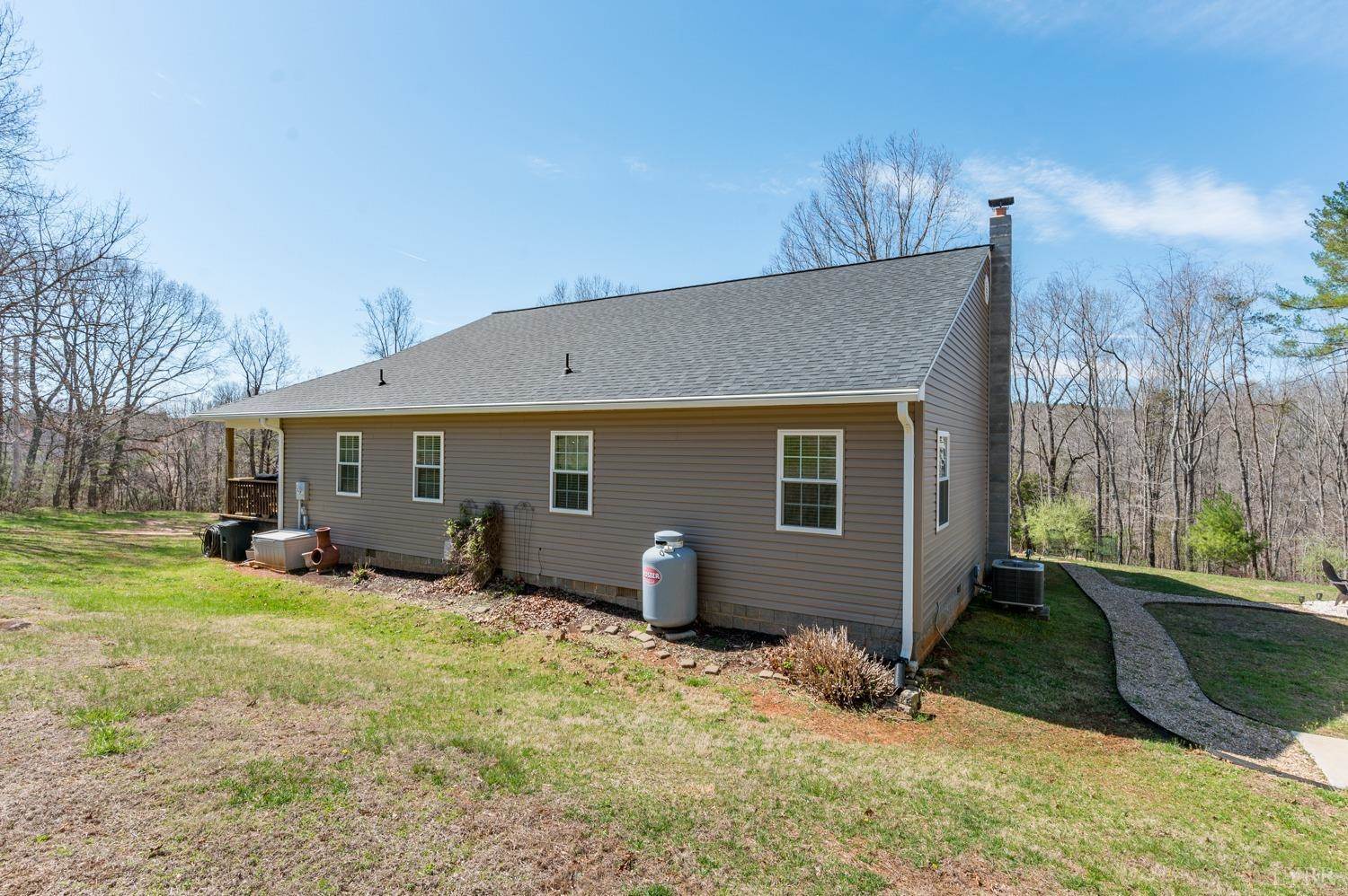 375 E Perch Road, Monroe, VA 24574