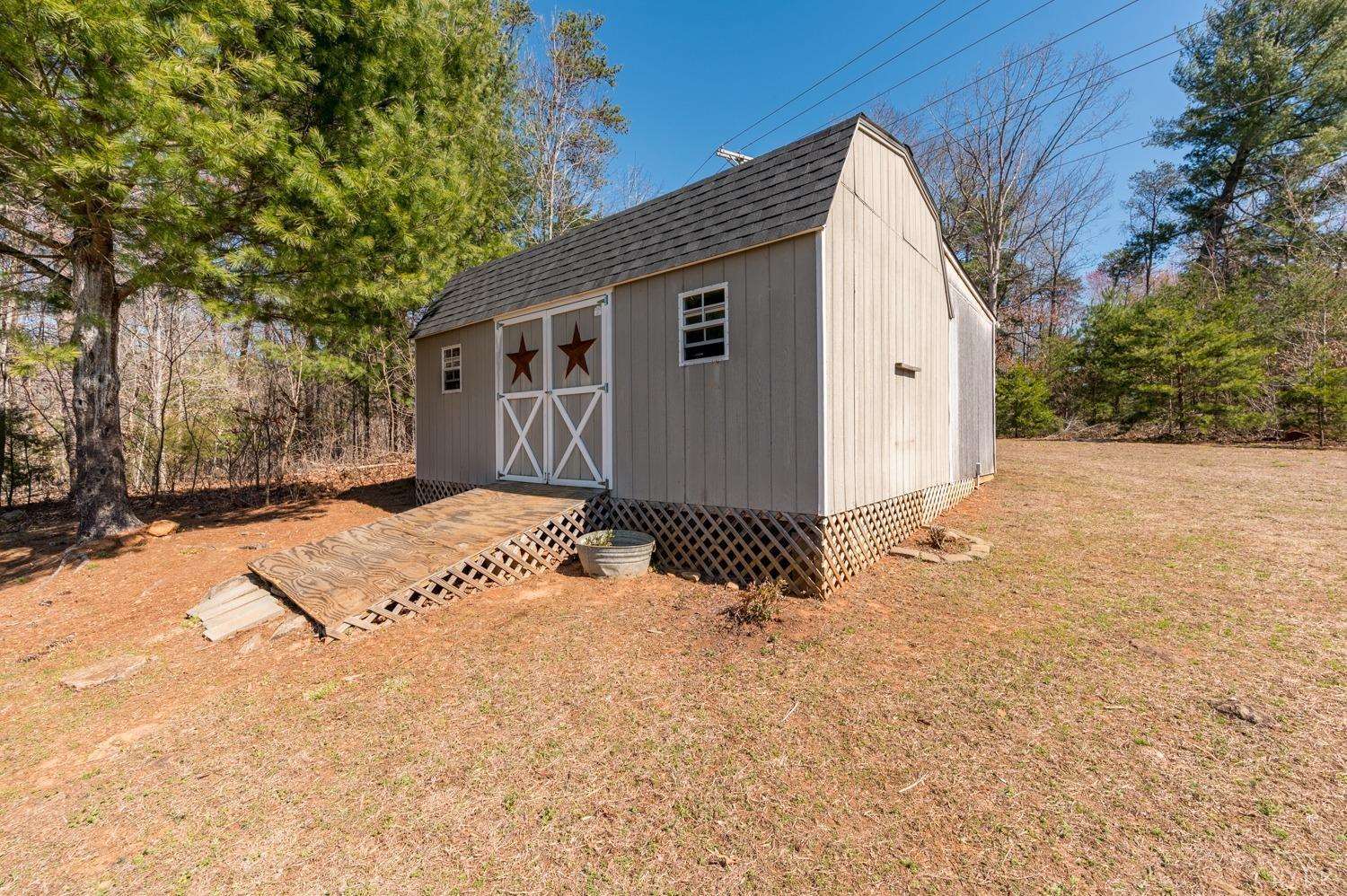 375 E Perch Road, Monroe, VA 24574