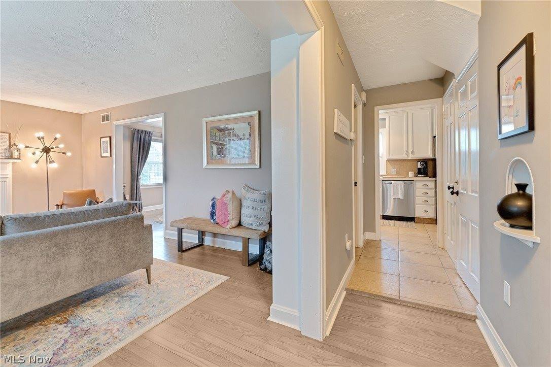 267 West Main Street, Canfield, OH 44406