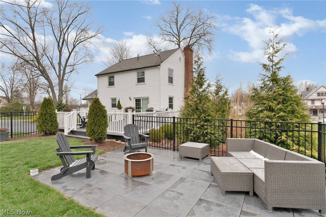 267 West Main Street, Canfield, OH 44406