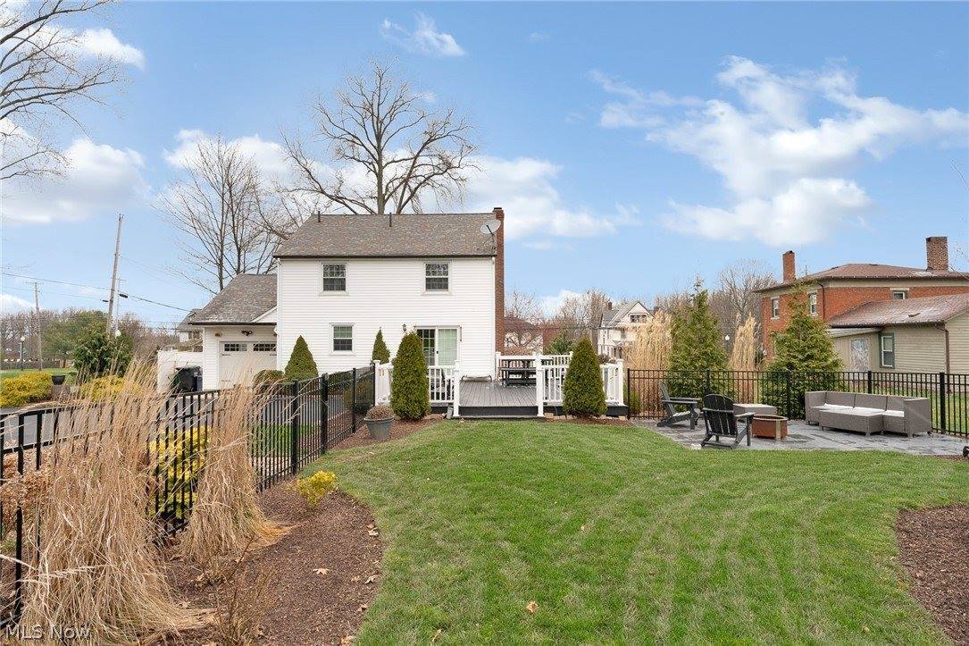 267 West Main Street, Canfield, OH 44406