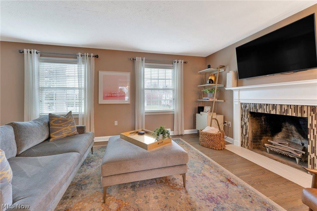 267 West Main Street, Canfield, OH 44406