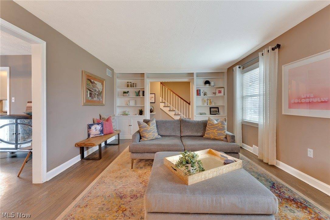 267 West Main Street, Canfield, OH 44406