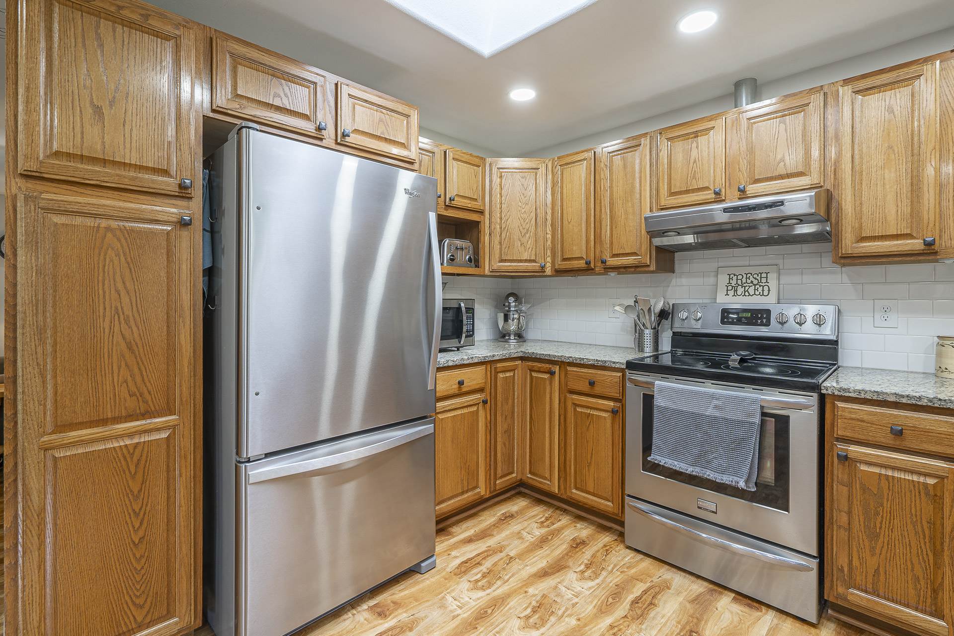 38979 Sodaville Waterloo Dr, Lebanon, OR 97355